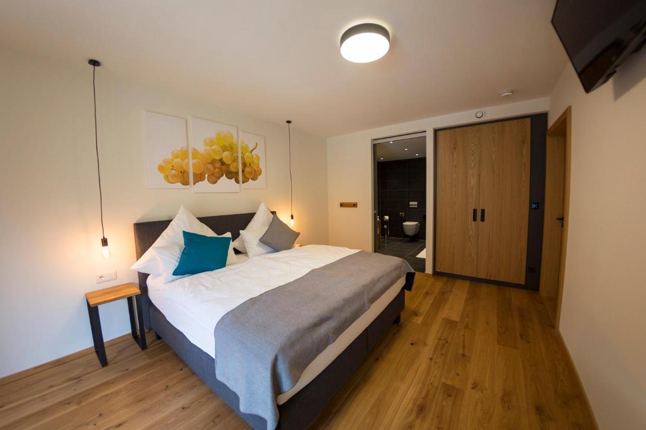 Kröv Rieslingquartier - Mosel Wein Hotel מראה חיצוני תמונה