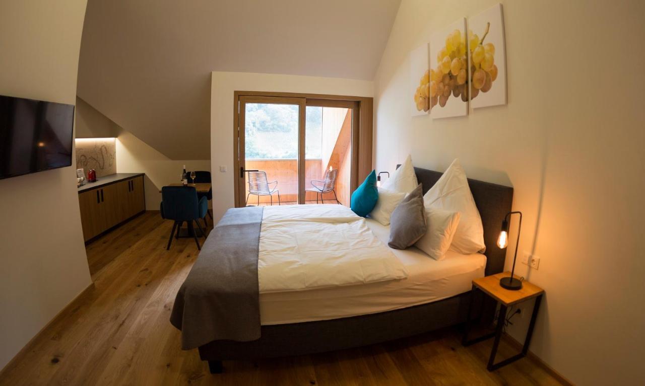 Kröv Rieslingquartier - Mosel Wein Hotel מראה חיצוני תמונה